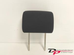 Gebruikte Hoofdsteun Mazda 2 (DE) 1.3 16V MZR Prijs € 15,00 Margeregeling aangeboden door DP Auto-onderdelen & Demontage