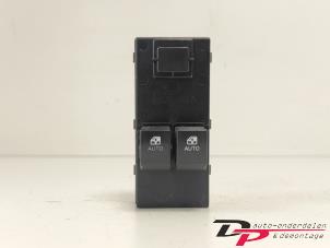 Gebruikte Elektrisch Raam Schakelaar Kia Cee'd Sporty Wagon (EDF) 1.6 CVVT 16V Prijs € 17,95 Margeregeling aangeboden door DP Auto-onderdelen & Demontage