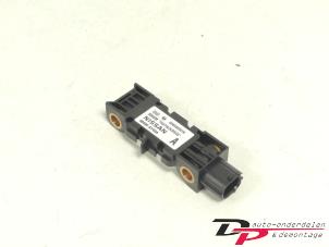 Gebruikte Airbag Sensor Nissan Note (E11) 1.4 16V Prijs € 6,95 Margeregeling aangeboden door DP Auto-onderdelen & Demontage