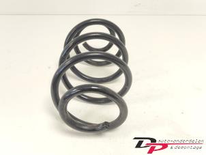 Gebruikte Veerschroef achter Mercedes CLA Shooting Brake (117.9) 2.2 CLA-200 CDI, 200 d 16V Prijs € 18,00 Margeregeling aangeboden door DP Auto-onderdelen & Demontage