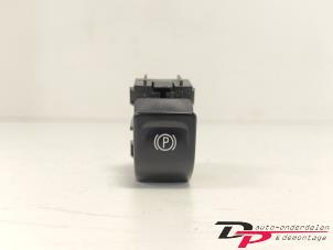 Gebruikte Handrem schakelaar Opel Meriva 1.4 Turbo 16V Ecotec Prijs € 4,95 Margeregeling aangeboden door DP Auto-onderdelen & Demontage