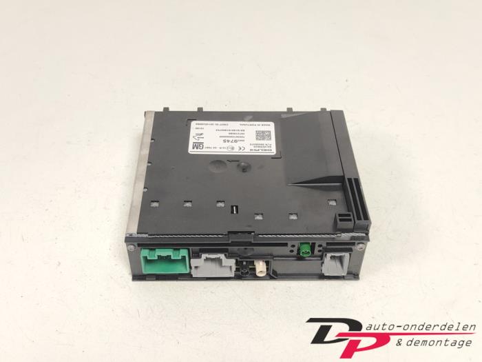 Gebruikte Radio module Opel Astra K Sports Tourer 1.0 Turbo 12V Prijs € 75,00 Margeregeling aangeboden door DP Auto-onderdelen & Demontage
