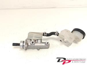 Gebruikte Hoofdremcilinder Daihatsu Sirion 2 (M3) 1.3 16V DVVT Prijs € 14,00 Margeregeling aangeboden door DP Auto-onderdelen & Demontage