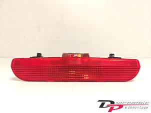 Gebruikte Extra Remlicht midden Daihatsu Sirion 2 (M3) 1.3 16V DVVT Prijs € 14,00 Margeregeling aangeboden door DP Auto-onderdelen & Demontage