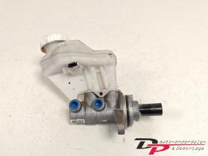 Gebruikte Hoofdremcilinder Mitsubishi Space Star (A0) 1.2 12V Prijs € 17,95 Margeregeling aangeboden door DP Auto-onderdelen & Demontage