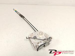 Gebruikte Deurslot Mechaniek 4Deurs rechts-achter Mitsubishi Space Star (A0) 1.2 12V Prijs € 17,95 Margeregeling aangeboden door DP Auto-onderdelen & Demontage