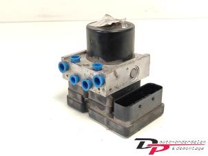 Gebruikte ABS Pomp Ford C-Max (DM2) 1.6 16V Prijs € 17,00 Margeregeling aangeboden door DP Auto-onderdelen & Demontage