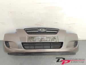 Gebruikte Voorbumper Kia Cee'd Sporty Wagon (EDF) 1.6 CVVT 16V Prijs € 100,00 Margeregeling aangeboden door DP Auto-onderdelen & Demontage