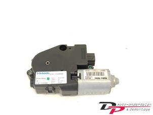 Gebruikte Schuifdak Motor BMW 3 serie (E90) 318i 16V Prijs € 40,00 Margeregeling aangeboden door DP Auto-onderdelen & Demontage