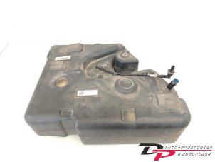 Gebruikte Tank adblue BMW 5 serie Touring (F11) 520d xDrive 16V Prijs € 125,00 Margeregeling aangeboden door DP Auto-onderdelen & Demontage