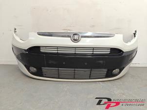 Gebruikte Bumper voor Fiat Punto Evo (199) 1.3 JTD Multijet 85 16V Euro 5 Prijs € 100,00 Margeregeling aangeboden door DP Auto-onderdelen & Demontage