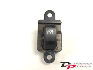 Gebruikte Elektrisch Raam Schakelaar Hyundai Atos 1.1 12V Prijs € 4,95 Margeregeling aangeboden door DP Auto-onderdelen & Demontage