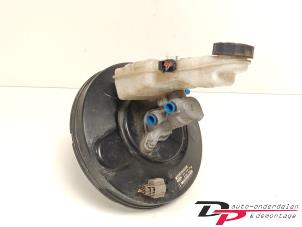 Gebruikte Rembooster Ford Focus 3 Wagon 1.0 Ti-VCT EcoBoost 12V 125 Prijs € 34,95 Margeregeling aangeboden door DP Auto-onderdelen & Demontage