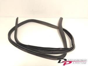 Gebruikte Deurrubber 4Deurs rechts-achter Ford Focus 3 Wagon 1.0 Ti-VCT EcoBoost 12V 125 Prijs € 15,00 Margeregeling aangeboden door DP Auto-onderdelen & Demontage