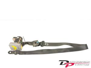 Gebruikte Veiligheidsgordel links-voor Mercedes C (W203) 2.0 C-180 16V Prijs € 19,00 Margeregeling aangeboden door DP Auto-onderdelen & Demontage
