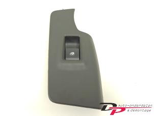 Gebruikte Ruit schakelaar elektrisch Opel Meriva 1.4 Turbo 16V Ecotec Prijs € 8,00 Margeregeling aangeboden door DP Auto-onderdelen & Demontage