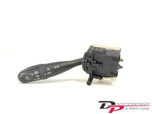 Gebruikte Pinker Schakelaar Suzuki Splash 1.0 12V Prijs € 12,00 Margeregeling aangeboden door DP Auto-onderdelen & Demontage