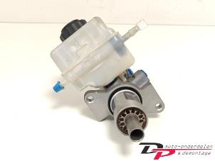 Gebruikte Hoofdremcilinder BMW 1 serie (E87/87N) 116i 2.0 16V Prijs € 15,00 Margeregeling aangeboden door DP Auto-onderdelen & Demontage