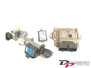 Gebruikte Contactslot + computer Suzuki Alto 1.0 12V Prijs € 75,00 Margeregeling aangeboden door DP Auto-onderdelen & Demontage