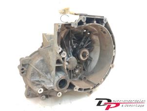 Gebruikte Versnellingsbak Ford Fiesta 6 (JA8) 1.0 EcoBoost 12V 100 Prijs € 325,00 Margeregeling aangeboden door DP Auto-onderdelen & Demontage