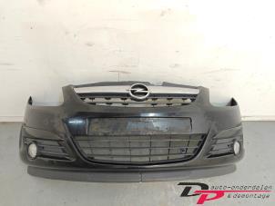 Gebruikte Voorbumper Opel Corsa D 1.2 16V Prijs € 85,00 Margeregeling aangeboden door DP Auto-onderdelen & Demontage