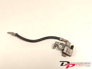 Gebruikte Accu sensor Ford Fiesta 6 (JA8) 1.0 EcoBoost 12V 100 Prijs € 14,00 Margeregeling aangeboden door DP Auto-onderdelen & Demontage