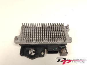 Gebruikte Start/Stop computer Smart Fortwo Coupé (451.3) 1.0 52kW,Micro Hybrid Drive Prijs € 125,00 Margeregeling aangeboden door DP Auto-onderdelen & Demontage