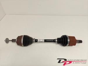 Gebruikte Homokineetas links-voor Volvo XC40 (XZ) 2.0 B4 16V Mild Hybrid Autom. Prijs € 250,00 Margeregeling aangeboden door DP Auto-onderdelen & Demontage