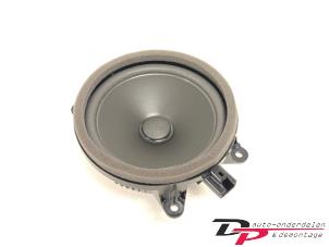 Gebruikte Luidspreker Volvo XC40 (XZ) 2.0 B4 16V Mild Hybrid Autom. Prijs € 30,00 Margeregeling aangeboden door DP Auto-onderdelen & Demontage