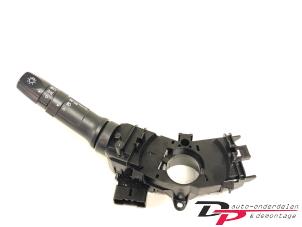 Gebruikte Richtingaanwijzer Schakelaar Hyundai i20 1.4i 16V Prijs € 24,95 Margeregeling aangeboden door DP Auto-onderdelen & Demontage