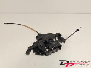 Gebruikte Deurslot Mechaniek 4Deurs links-achter Ford Kuga I 2.0 TDCi 16V Prijs € 19,00 Margeregeling aangeboden door DP Auto-onderdelen & Demontage