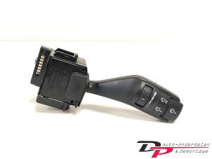 Gebruikte Ruitenwis Schakelaar Ford Kuga I 2.0 TDCi 16V Prijs € 5,00 Margeregeling aangeboden door DP Auto-onderdelen & Demontage