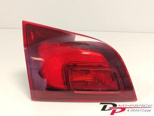 Gebruikte Achterlicht links Opel Astra J Sports Tourer (PD8/PE8/PF8) 1.4 16V ecoFLEX Prijs € 19,95 Margeregeling aangeboden door DP Auto-onderdelen & Demontage