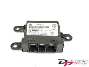 Gebruikte PDC Module Opel Astra J Sports Tourer (PD8/PE8/PF8) 1.4 16V ecoFLEX Prijs € 14,95 Margeregeling aangeboden door DP Auto-onderdelen & Demontage