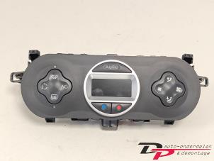 Gebruikte Kachel Bedieningspaneel Renault Twingo II (CN) 1.2 16V Prijs € 24,00 Margeregeling aangeboden door DP Auto-onderdelen & Demontage