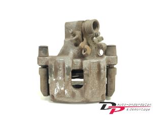 Gebruikte Remklauw (Tang) rechts-achter Ford C-Max (DXA) 1.0 Ti-VCT EcoBoost 12V 125 Prijs € 9,95 Margeregeling aangeboden door DP Auto-onderdelen & Demontage