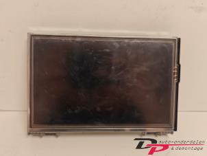 Gebruikte Display Interieur Peugeot 2008 (CU) 1.2 Vti 12V PureTech 82 Prijs € 90,00 Margeregeling aangeboden door DP Auto-onderdelen & Demontage