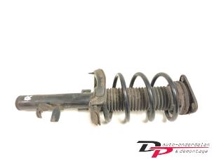 Gebruikte Mac Phersonpoot rechts-voor Ford C-Max (DXA) 1.6 TDCi 16V Prijs € 24,95 Margeregeling aangeboden door DP Auto-onderdelen & Demontage