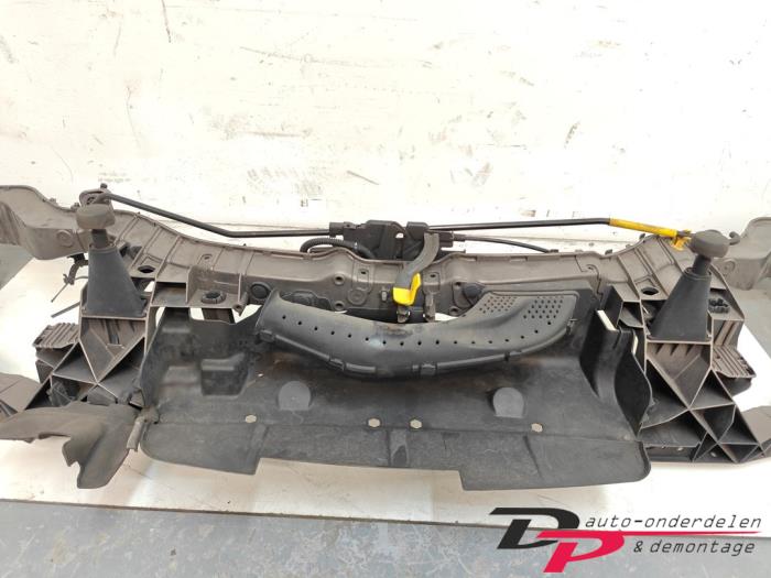 Frontpaneel van een Ford C-Max (DXA) 1.6 TDCi 16V 2013