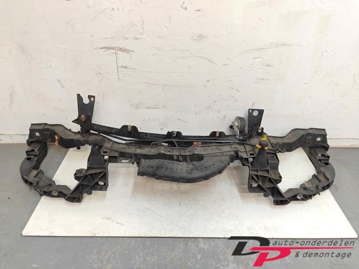 Gebruikte Frontpaneel Ford Kuga II (DM2) 1.5 EcoBoost 16V 150 Prijs € 120,00 Margeregeling aangeboden door DP Auto-onderdelen & Demontage