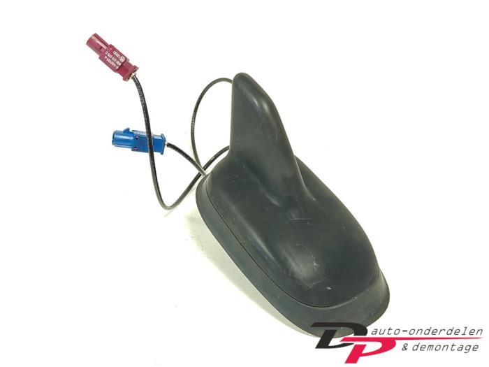 Gebruikte Antenne Volkswagen Golf V Variant (1K5) 1.4 TSI 122 16V Prijs € 13,95 Margeregeling aangeboden door DP Auto-onderdelen & Demontage