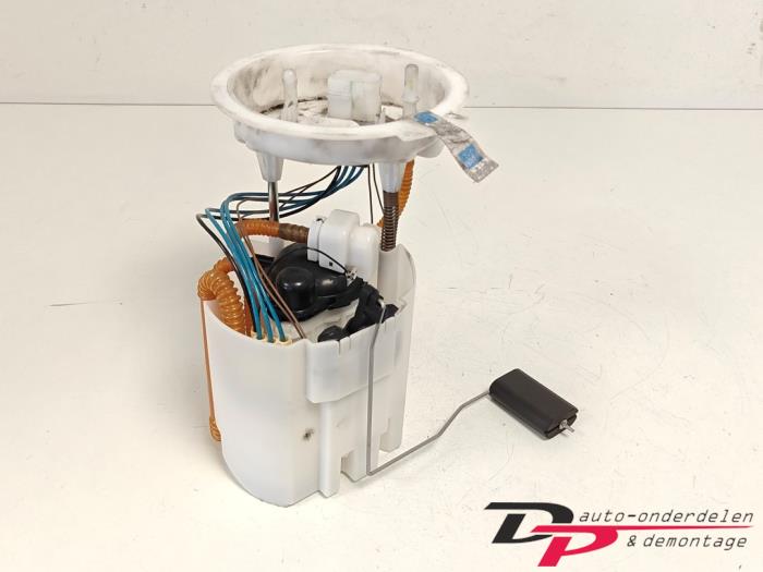 Gebruikte Tank element Pomp Mini Countryman (F60) 2.0 16V John Cooper Works ALL4 Prijs € 24,00 Margeregeling aangeboden door DP Auto-onderdelen & Demontage