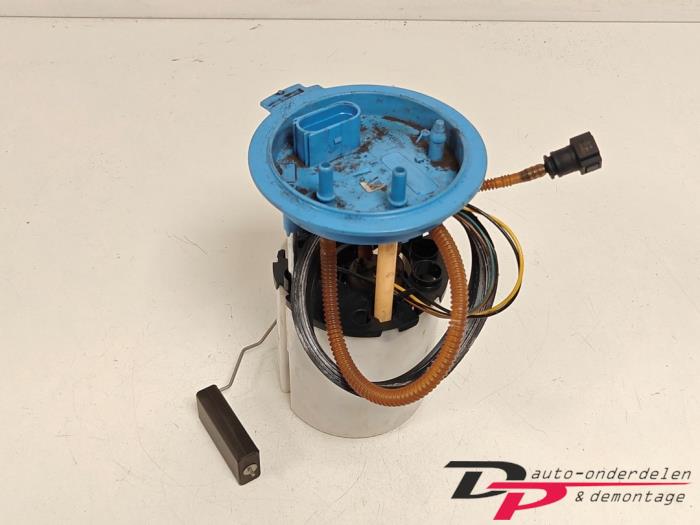 Gebruikte Tank element Pomp Skoda Superb (3TAA) 1.8 TSI 16V Prijs € 50,00 Margeregeling aangeboden door DP Auto-onderdelen & Demontage