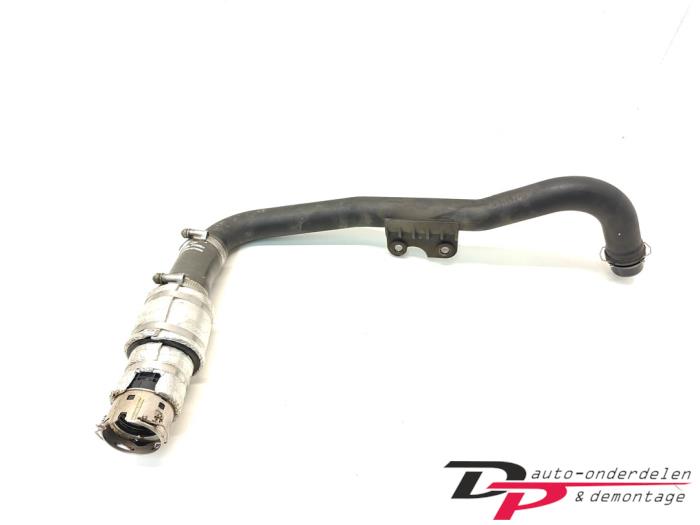 Gebruikte Intercooler Buis Kia Ceed (CDB5/CDBB) 1.0i T-GDi 12V Prijs € 35,00 Margeregeling aangeboden door DP Auto-onderdelen & Demontage