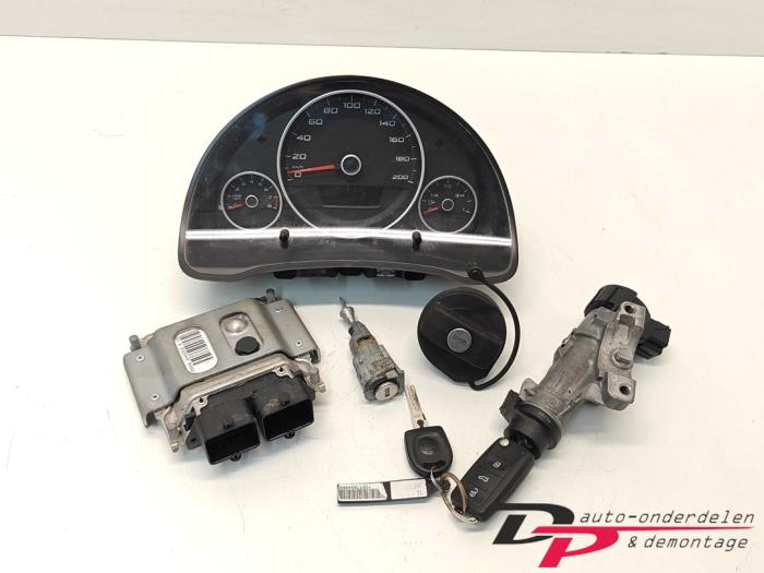 Gebruikte Contactslot + computer Seat Mii 1.0 12V Prijs € 120,00 Margeregeling aangeboden door DP Auto-onderdelen & Demontage