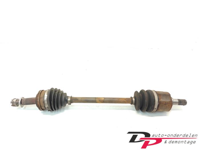 Gebruikte Aandrijfas links-voor Hyundai i30 Crosswagon (WWH) 1.4 CVVT 16V Prijs € 25,00 Margeregeling aangeboden door DP Auto-onderdelen & Demontage