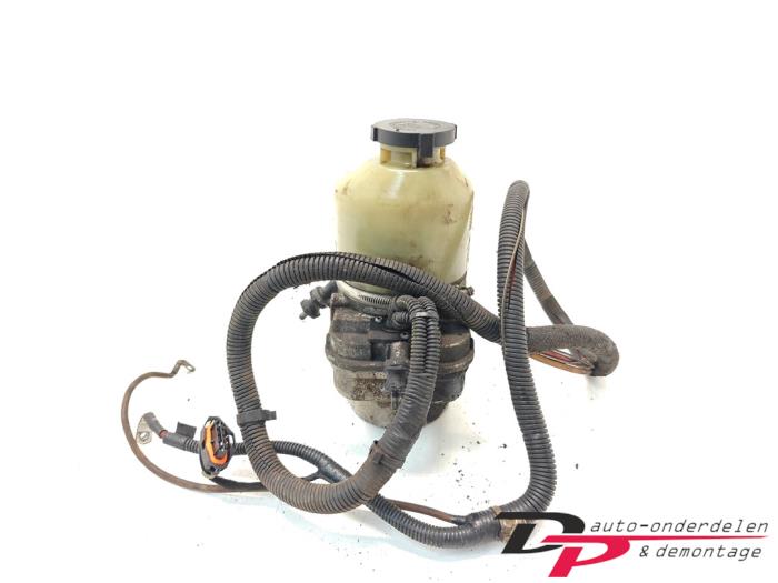 Gebruikte Servopomp Opel Zafira (M75) 1.8 16V Ecotec Prijs € 33,00 Margeregeling aangeboden door DP Auto-onderdelen & Demontage