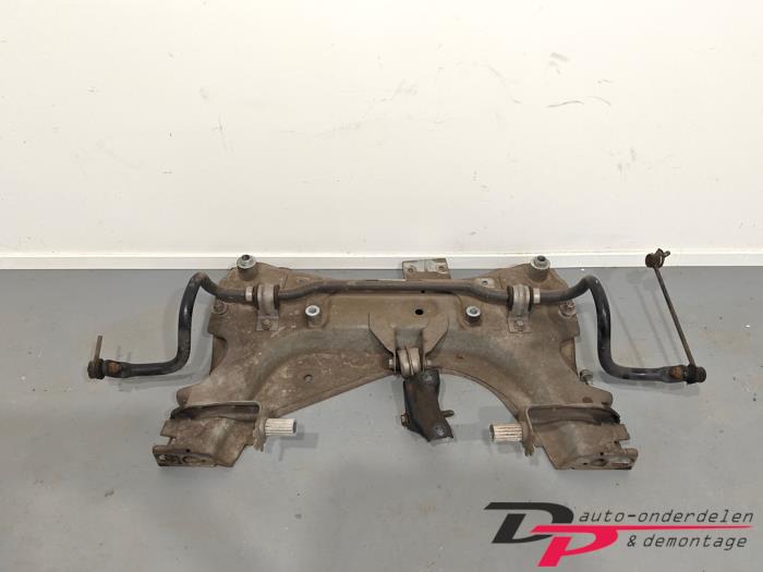 Gebruikte Subframe Renault Captur I (2R) 0.9 Energy TCE 12V Prijs € 45,00 Margeregeling aangeboden door DP Auto-onderdelen & Demontage