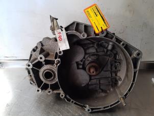 Gebruikte Versnellingsbak Alfa Romeo 159 (939AX) 2.4 JTDm 20V Q4 Prijs € 375,00 Margeregeling aangeboden door Uittenbogaard onderdelen BV