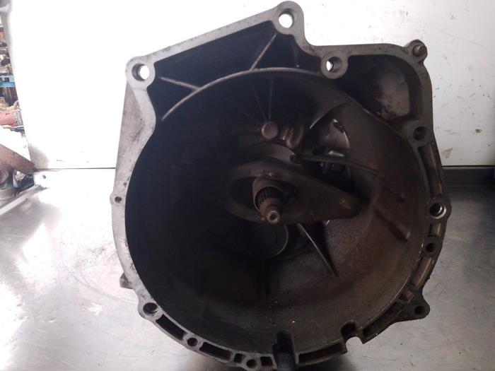 Gebruikte Versnellingsbak BMW 3 serie Touring (E91) 320d 16V Prijs € 350,00 Margeregeling aangeboden door Uittenbogaard onderdelen BV
